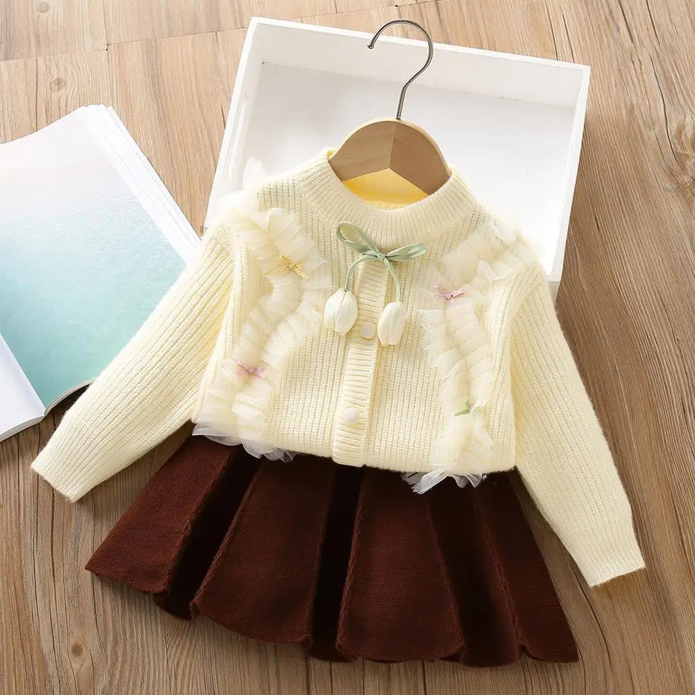 Yellow Knitted Outfit for Girls with Pleated Skirt